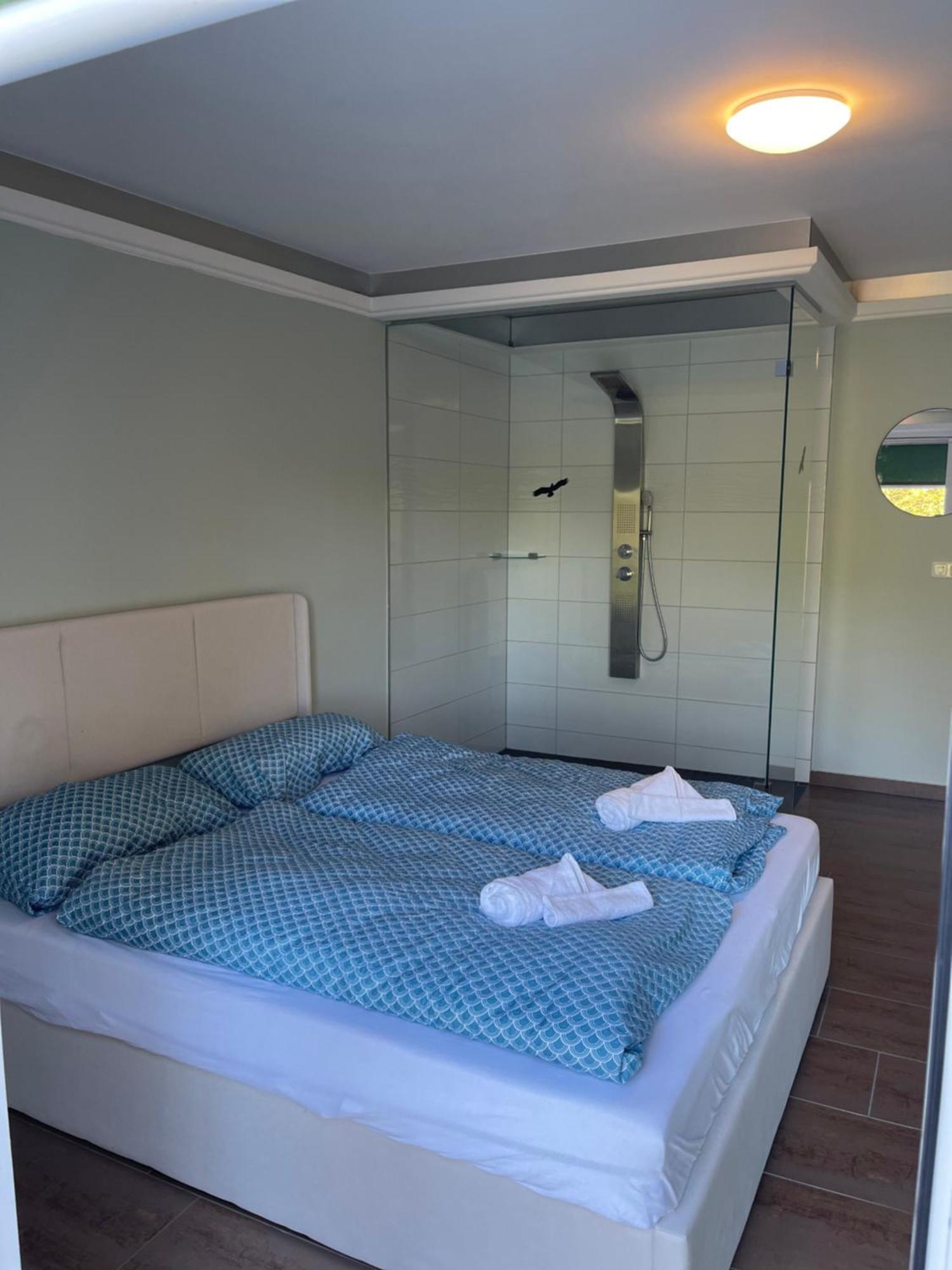 Kavkaz Restaurant & Hotel Ломар Экстерьер фото